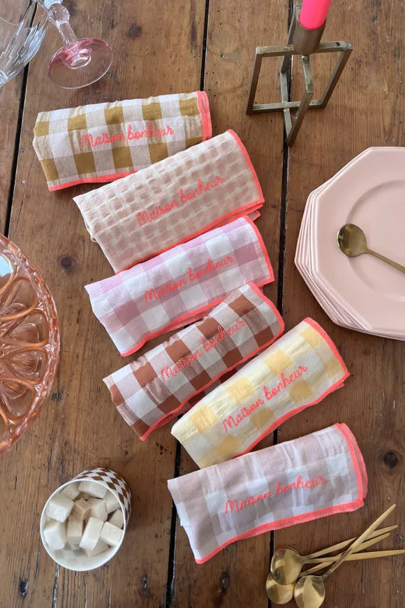 Serviettes de table brodées Maison bohneur